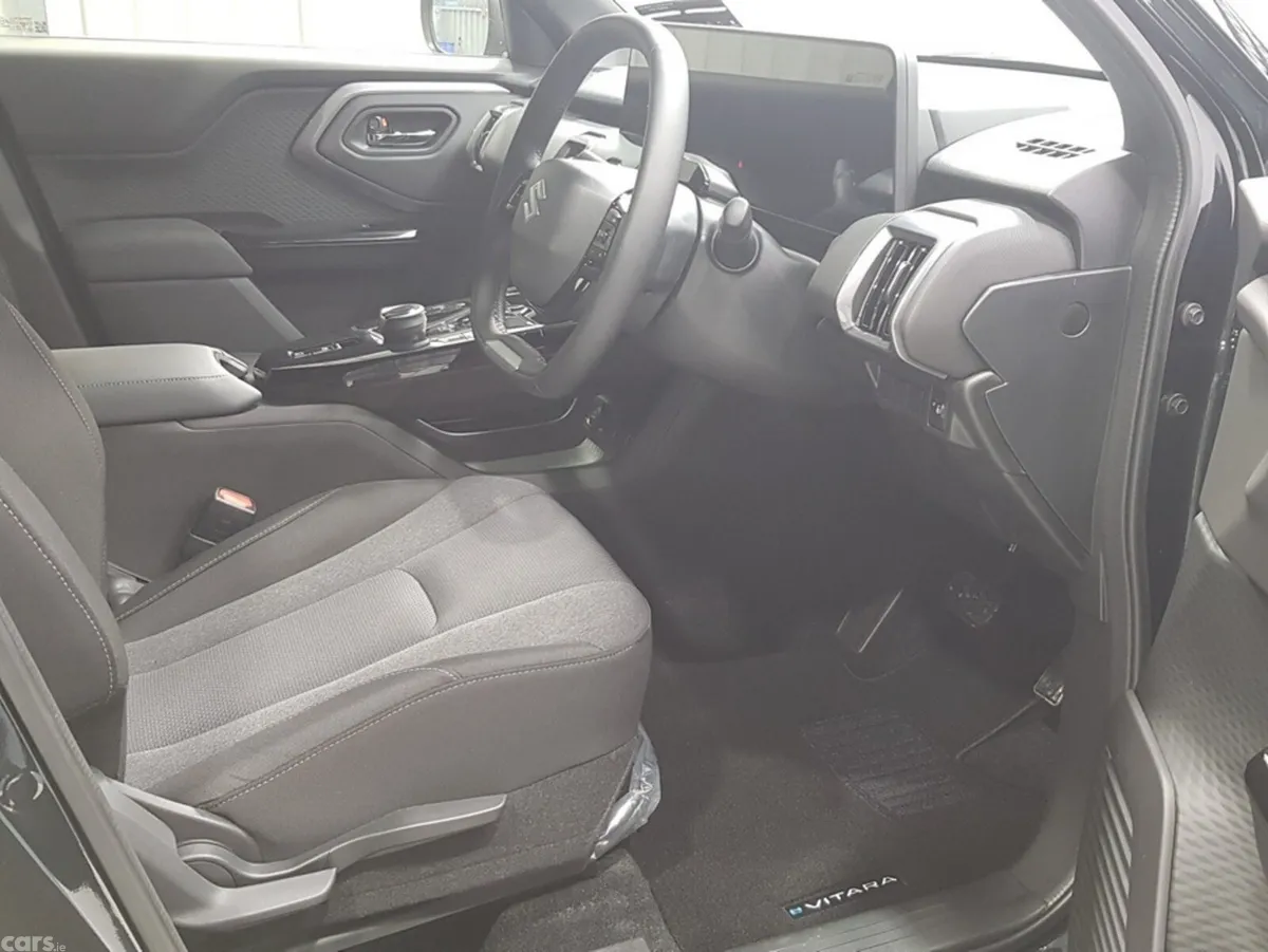 Suzuki Vitara MPV, Electric, 2026, Black