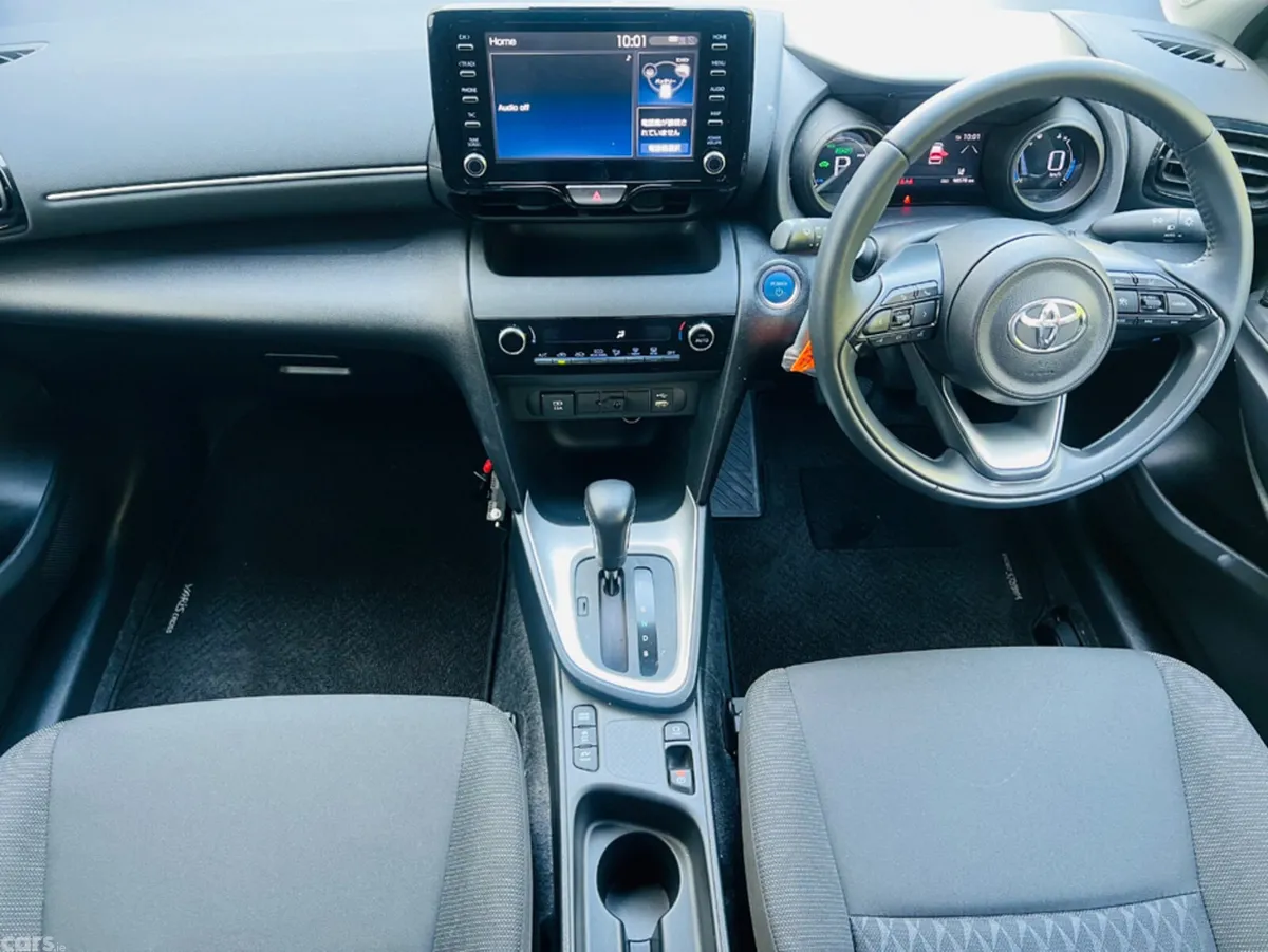 Toyota Yaris Cross Hatchback, Petrol Hybrid, 2021, Red