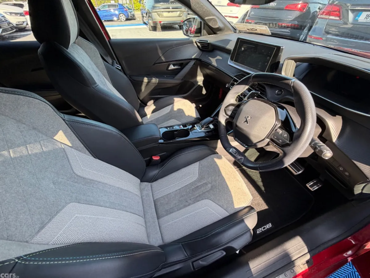 Peugeot 208 Hatchback, Petrol, 2021, Red
