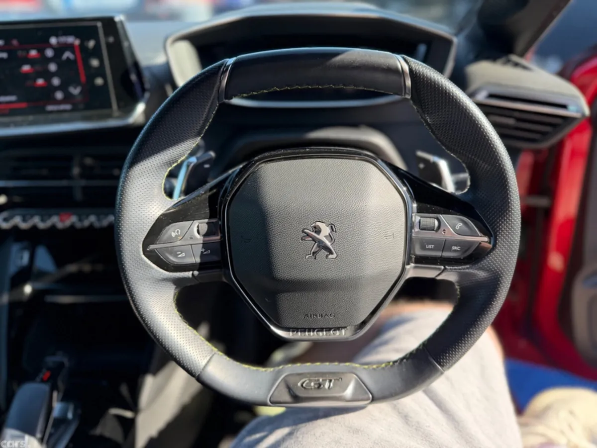 Peugeot 208 Hatchback, Petrol, 2021, Red