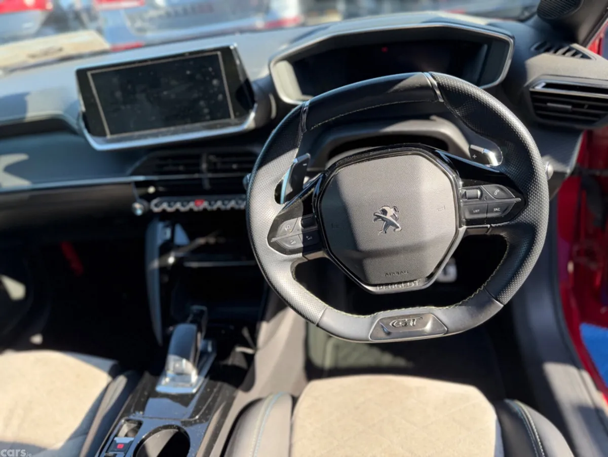 Peugeot 208 Hatchback, Petrol, 2021, Red