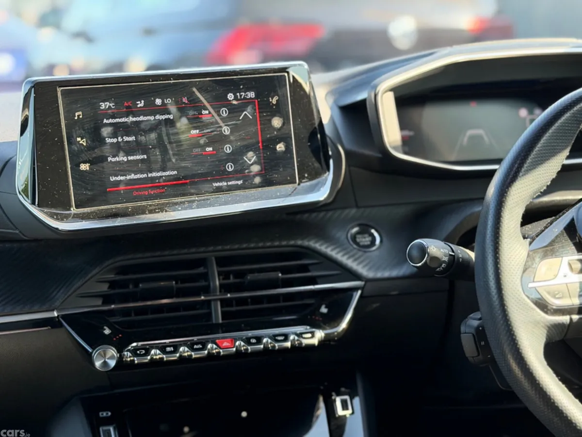 Peugeot 208 Hatchback, Petrol, 2021, Red