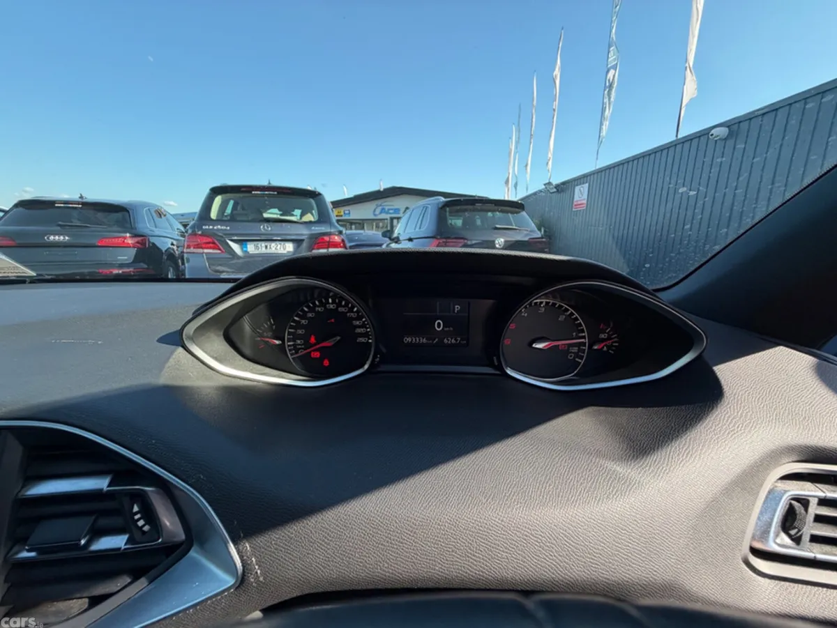 Peugeot 308 Hatchback, Diesel, 2020, Blue