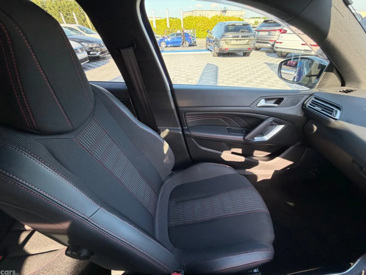 Peugeot 308 Hatchback, Diesel, 2020, Blue