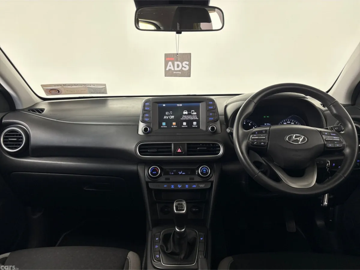 Hyundai KONA MPV, Petrol, 2019, Green