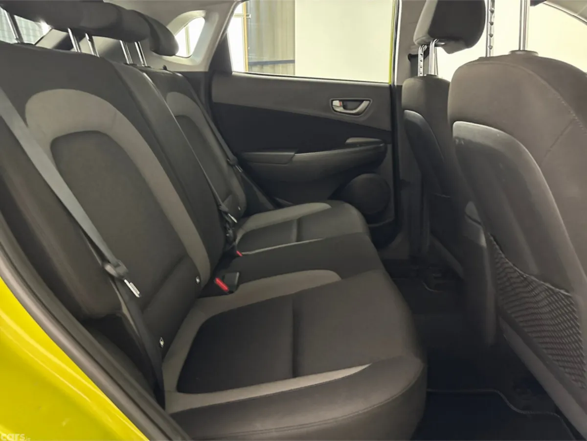 Hyundai KONA MPV, Petrol, 2019, Green