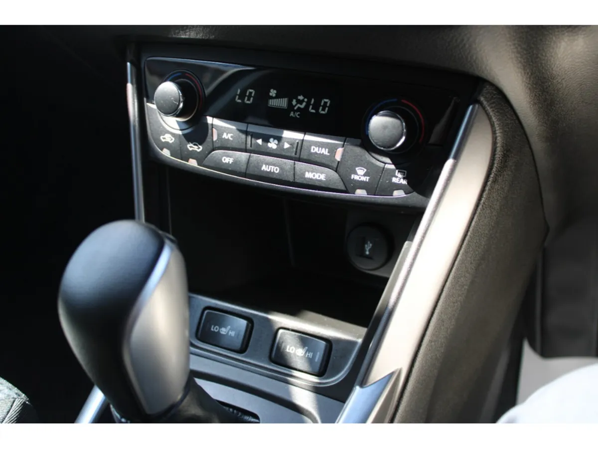 Suzuki SX4 S-Cross Hatchback, Petrol Hybrid, 2027, Blue