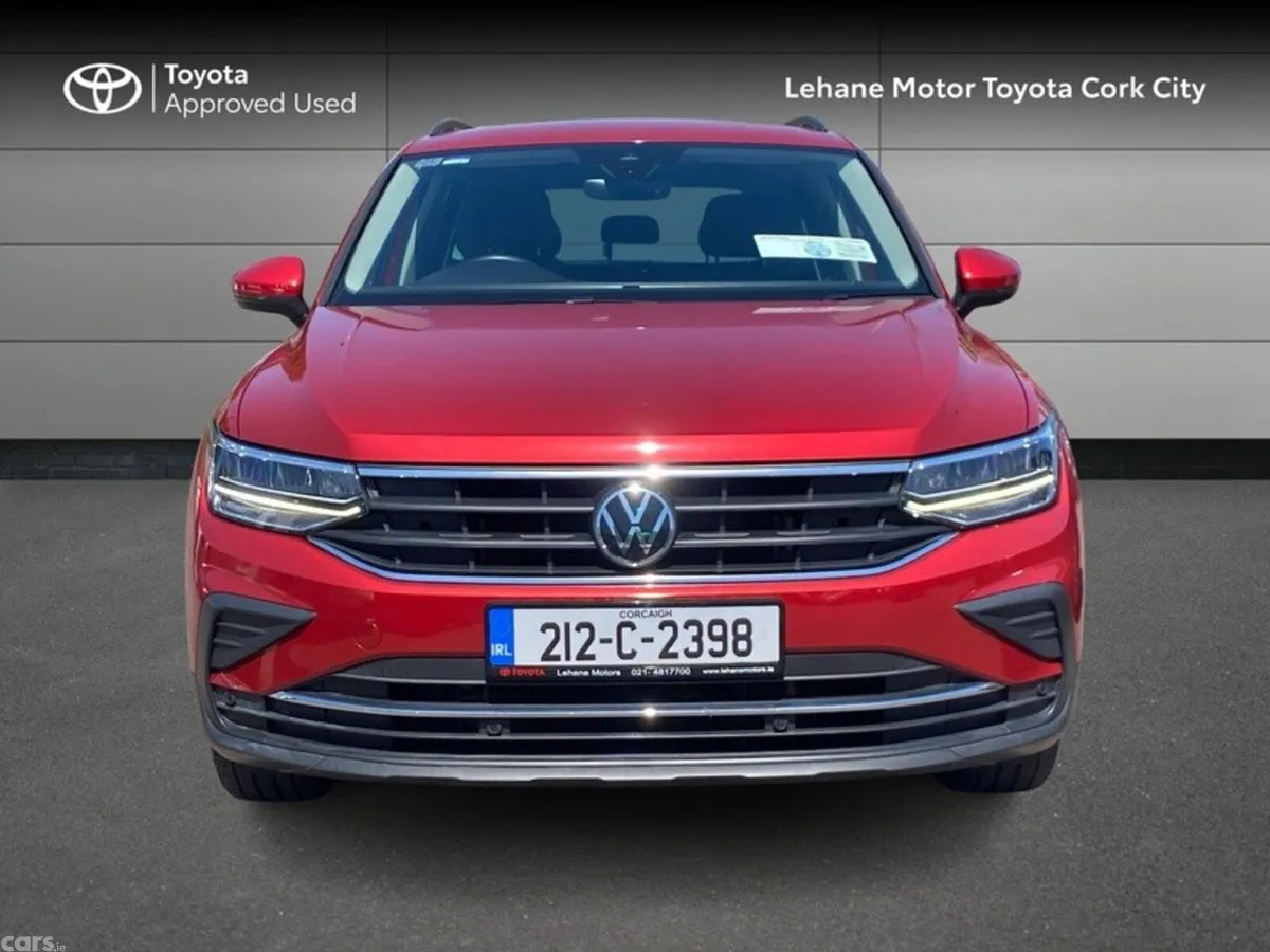 Volkswagen Tiguan Estate, Diesel, 2021, Red