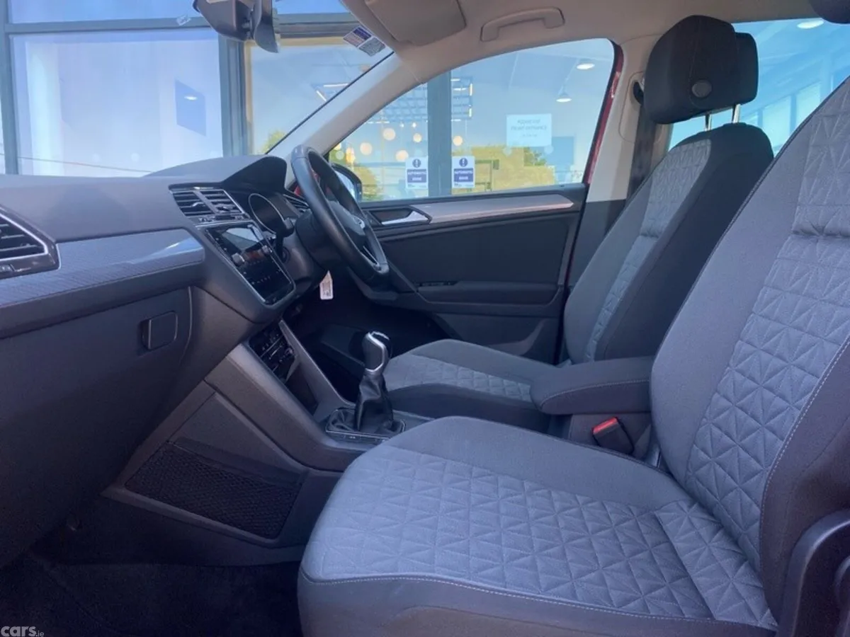 Volkswagen Tiguan Estate, Diesel, 2021, Red