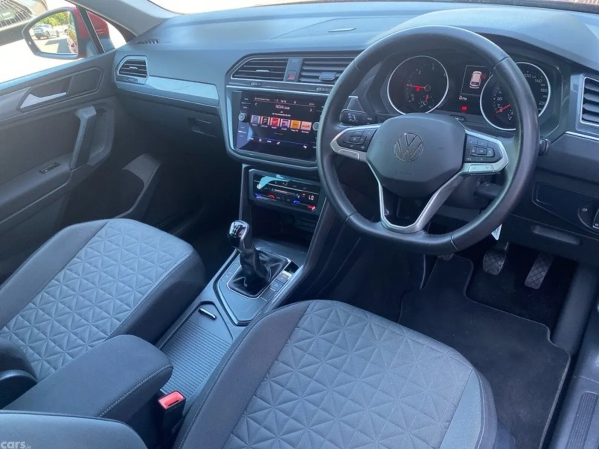 Volkswagen Tiguan Estate, Diesel, 2021, Red