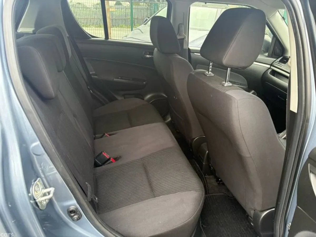 Suzuki Swift Hatchback, Petrol, 2014, Blue