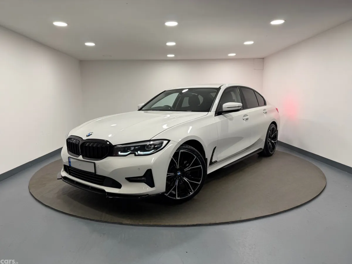 BMW 3-Series Saloon, Diesel, 2022, White