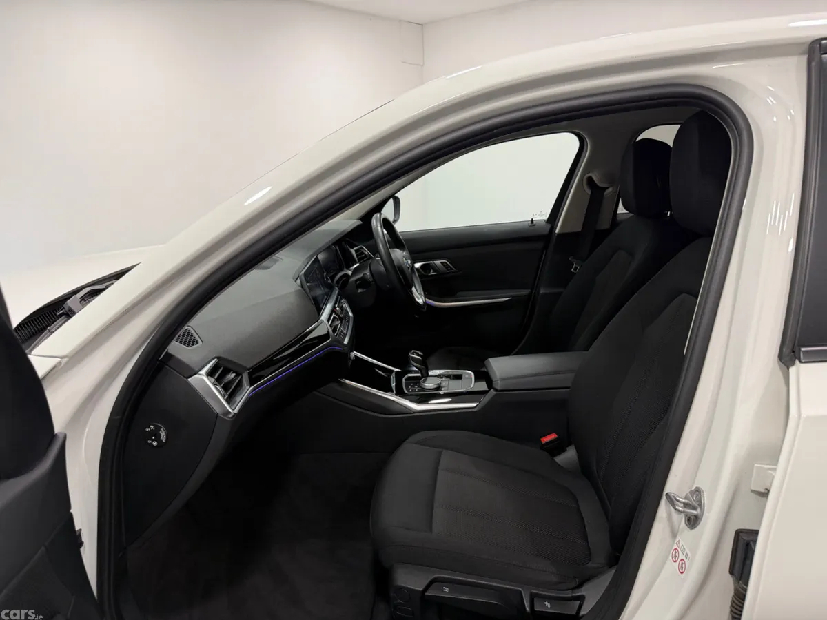 BMW 3-Series Saloon, Diesel, 2022, White