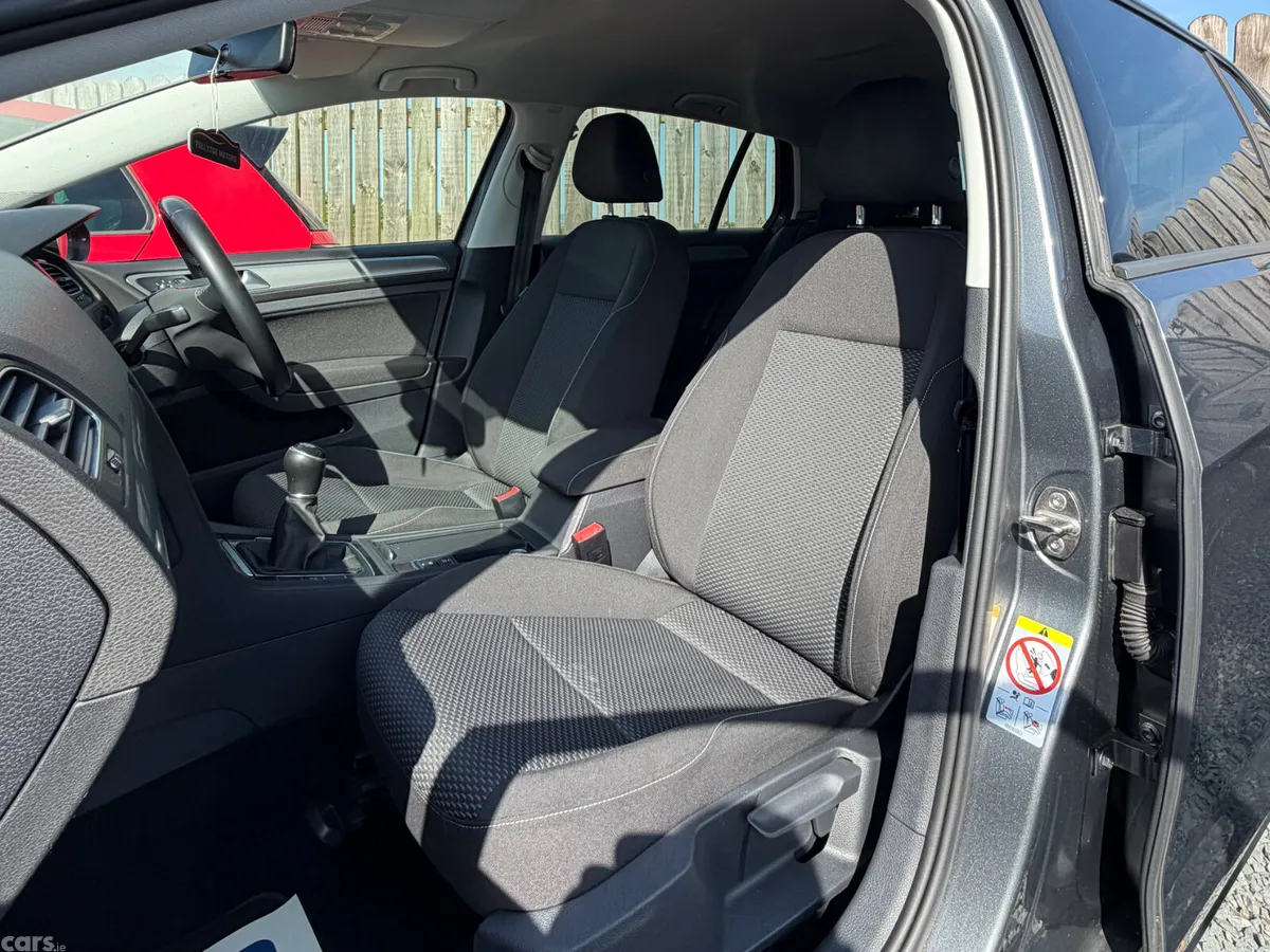 Volkswagen Golf Estate, Diesel, 2019, Grey