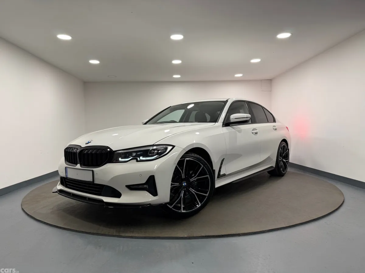 BMW 3-Series Saloon, Diesel, 2022, White