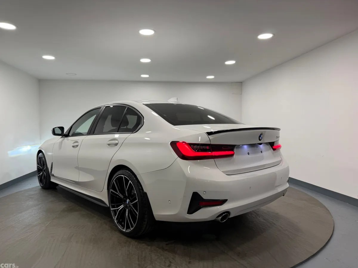 BMW 3-Series Saloon, Diesel, 2022, White