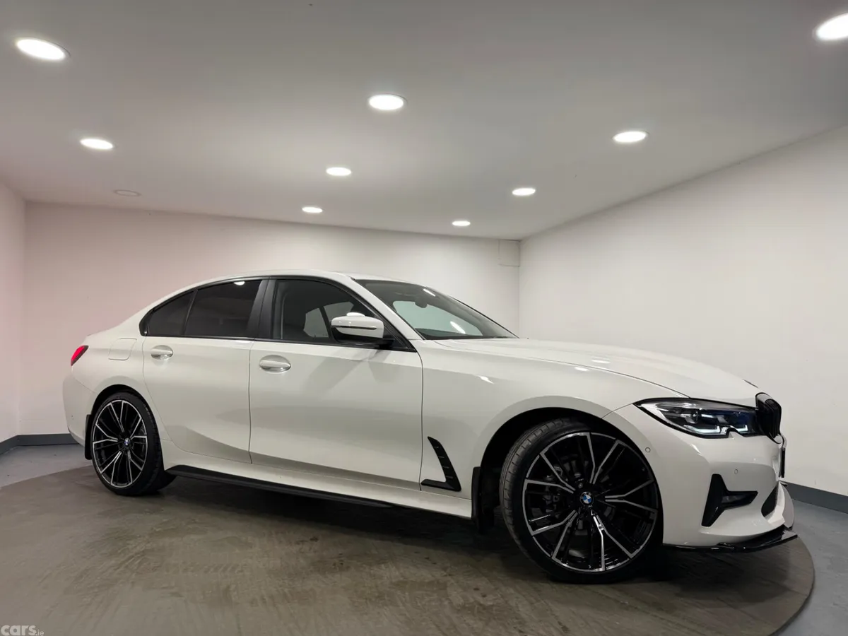 BMW 3-Series Saloon, Diesel, 2022, White