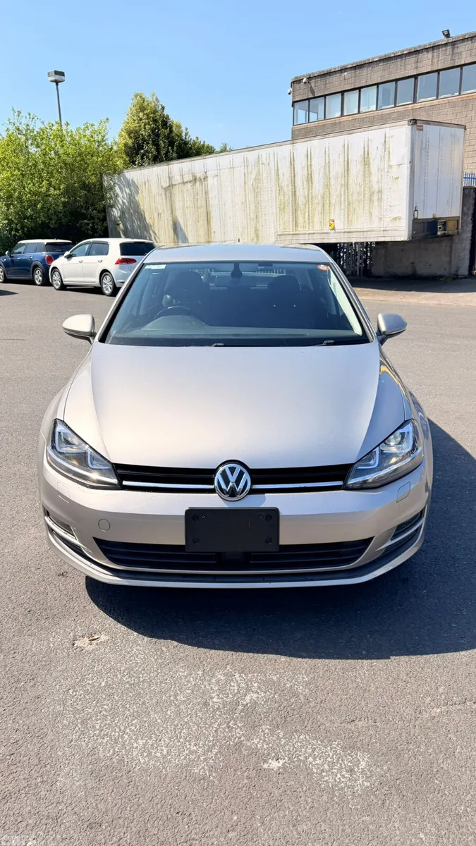Volkswagen Golf Hatchback, Petrol, 2015, Silver