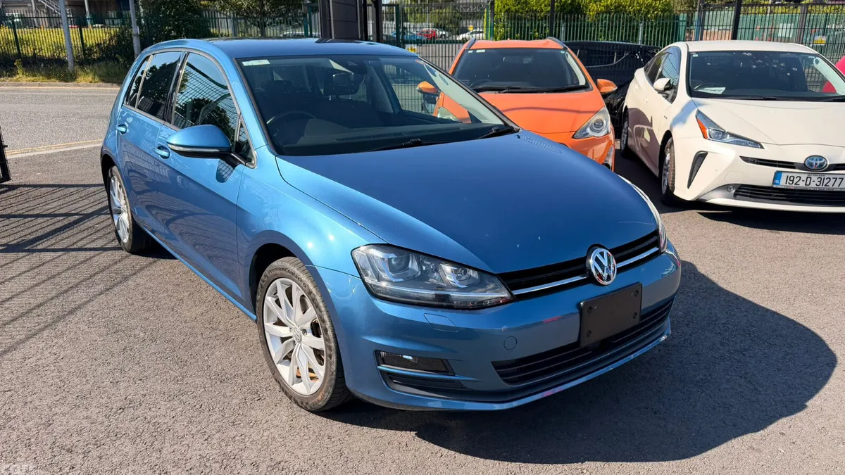 Volkswagen Golf Hatchback, Petrol, 2017, Blue