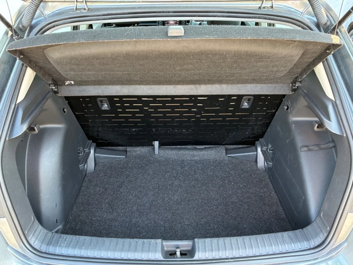 Skoda Fabia Hatchback, Petrol, 2023, Grey