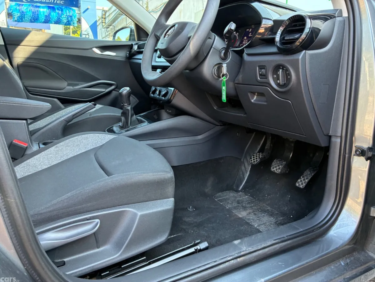 Skoda Fabia Hatchback, Petrol, 2023, Grey