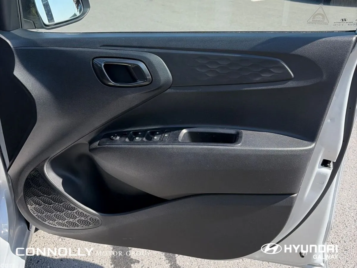 Hyundai i10 Hatchback, Petrol, 2022, Grey