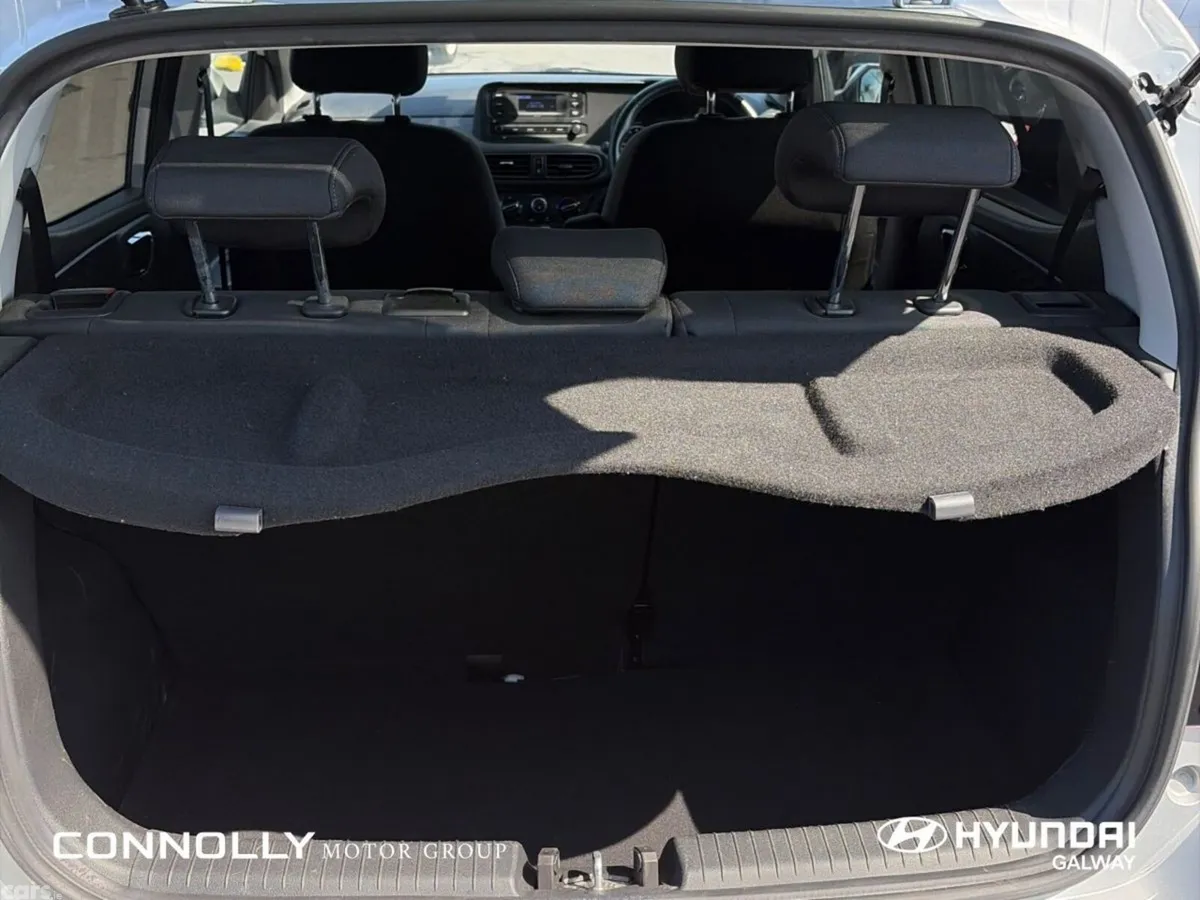 Hyundai i10 Hatchback, Petrol, 2022, Grey