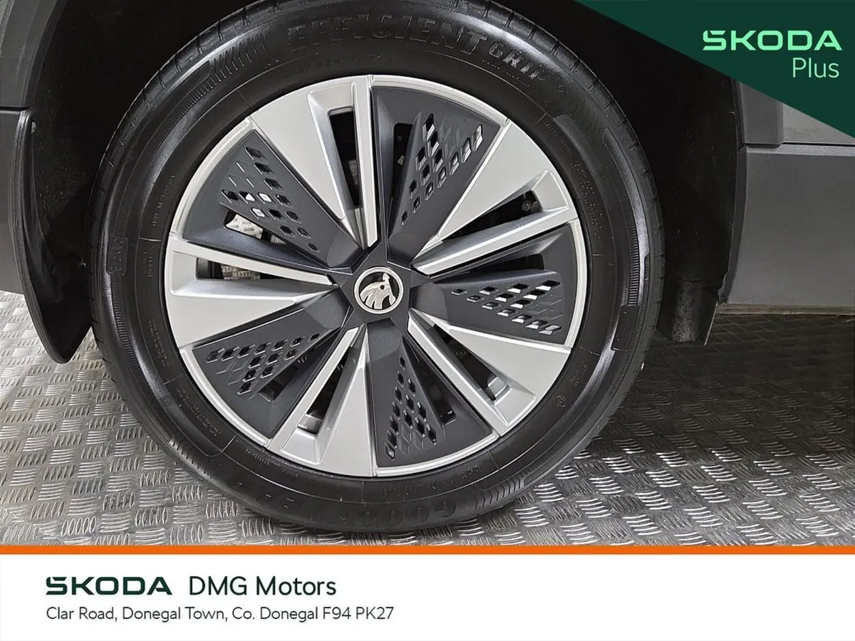 Skoda Karoq Estate, Petrol, 2024, Grey