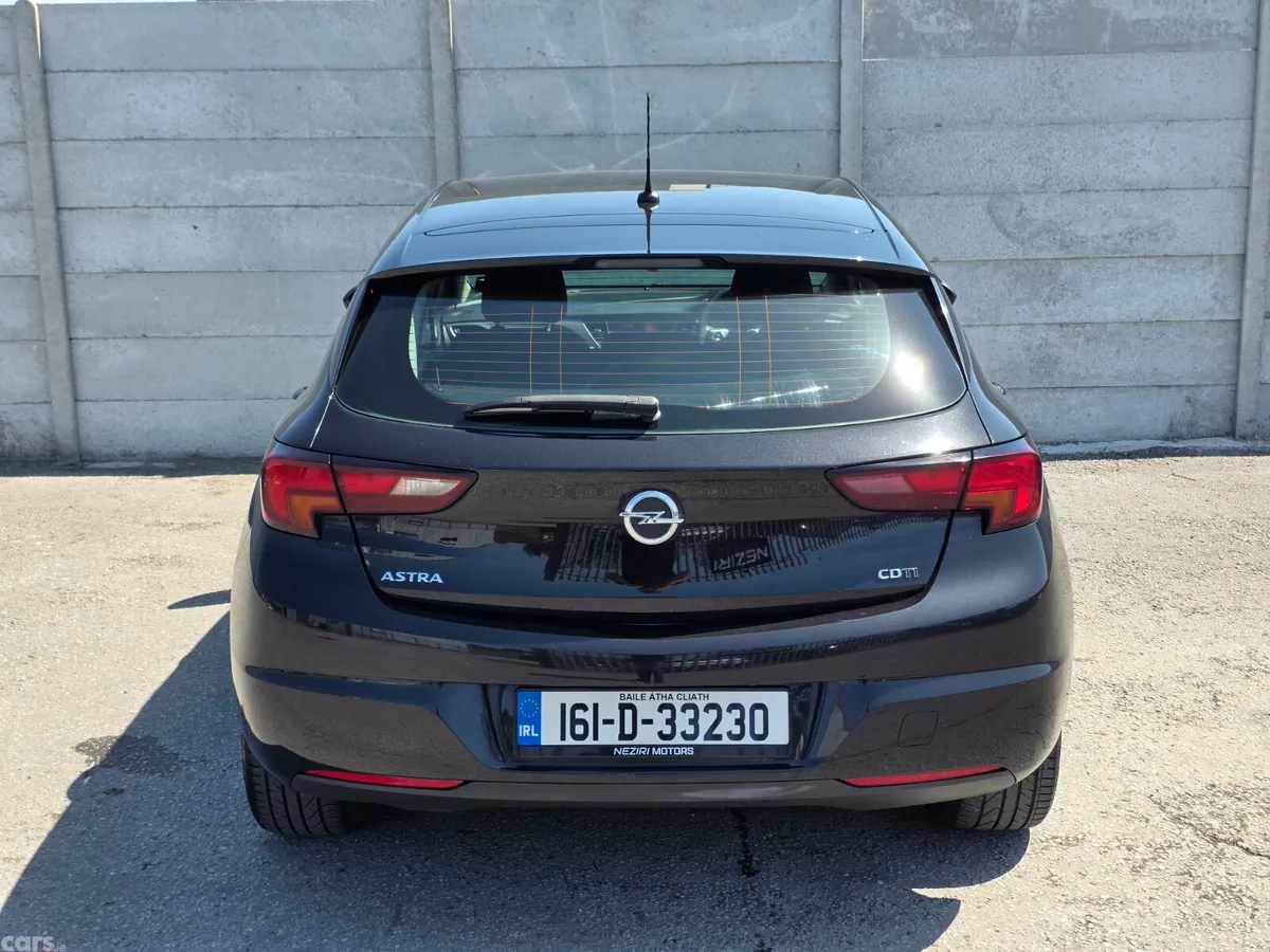 Opel Astra Hatchback, Diesel, 2016, Black