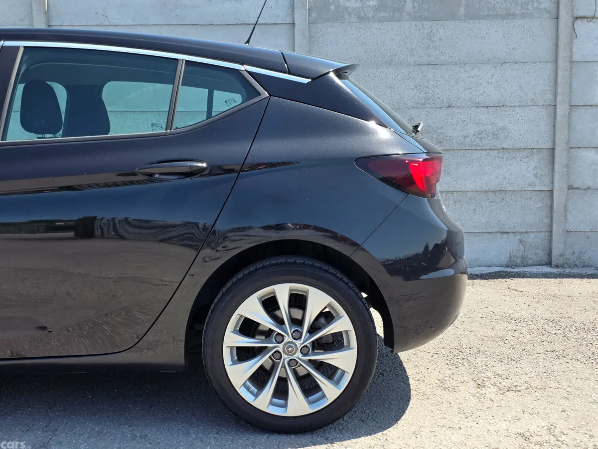 Opel Astra Hatchback, Diesel, 2016, Black