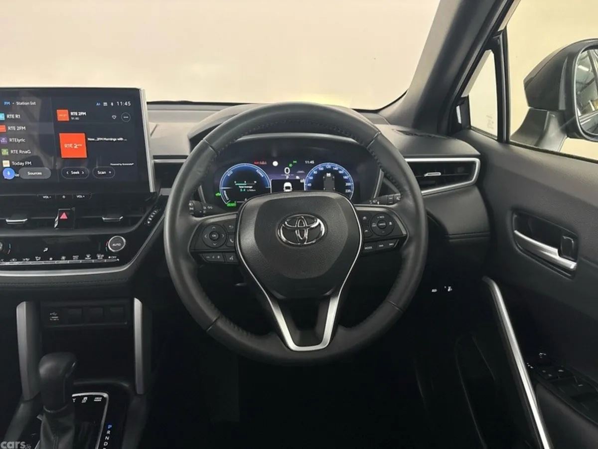 Toyota Corolla Cross Hatchback, Petrol Hybrid, 2024, Black
