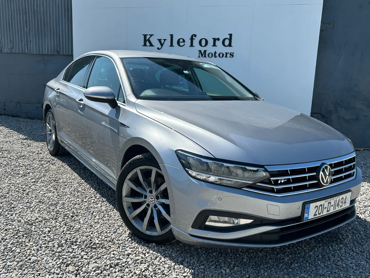 Volkswagen Passat Saloon, Diesel, 2020, Grey