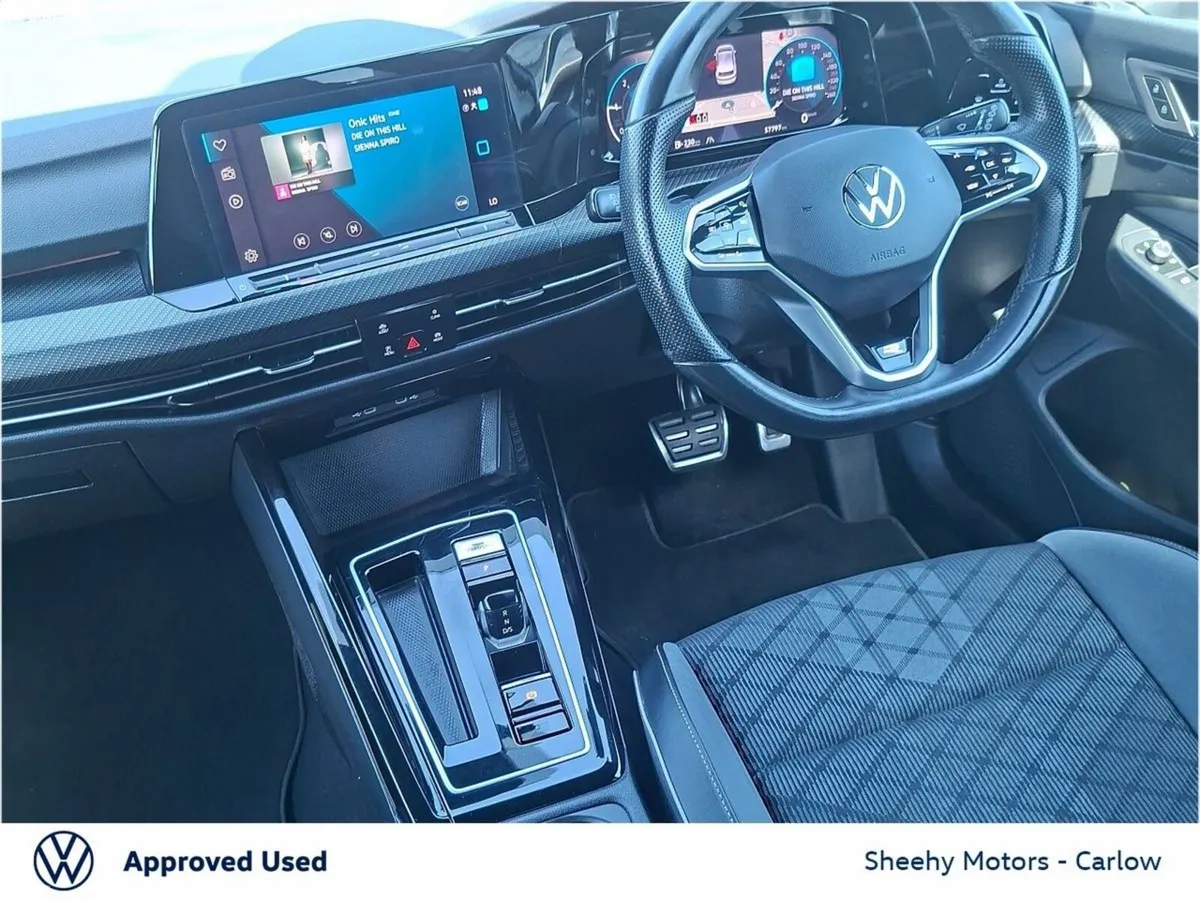 Volkswagen Golf Hatchback, Diesel, 2024, Silver