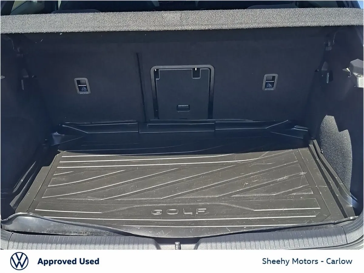 Volkswagen Golf Hatchback, Diesel, 2024, Silver