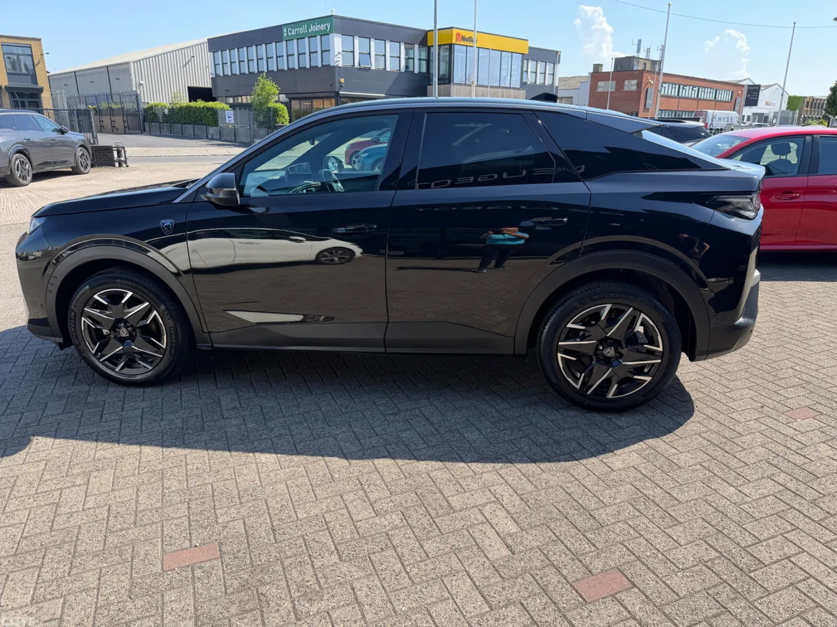 Peugeot 3008 MPV, Petrol Hybrid, 2025, Black