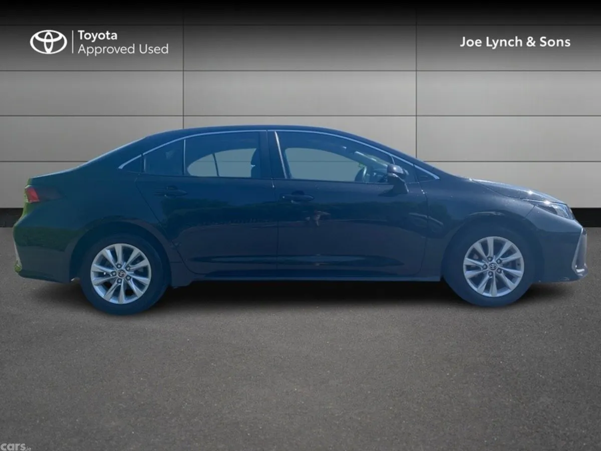 Toyota Corolla Saloon, Petrol Hybrid, 2023, Black