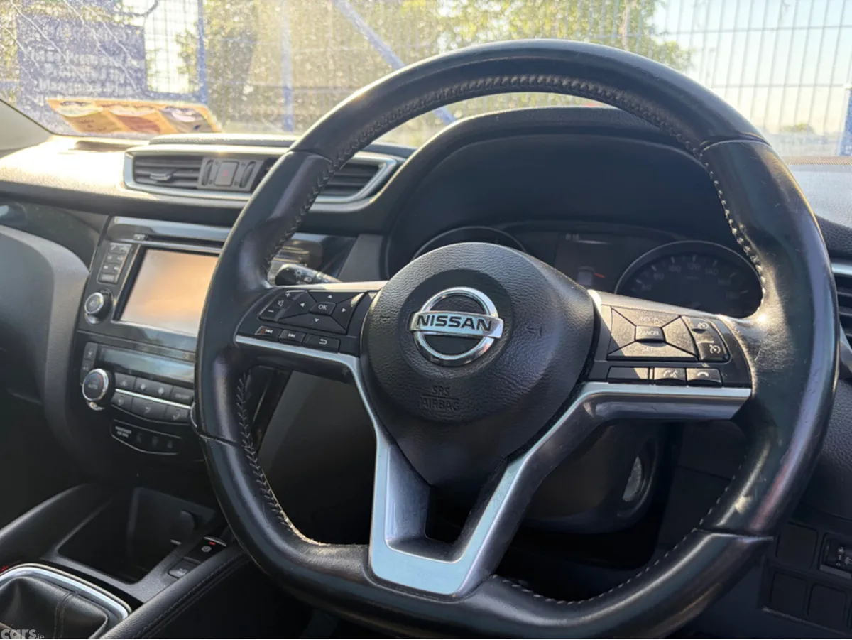 Nissan Qashqai MPV, Diesel, 2018, Grey