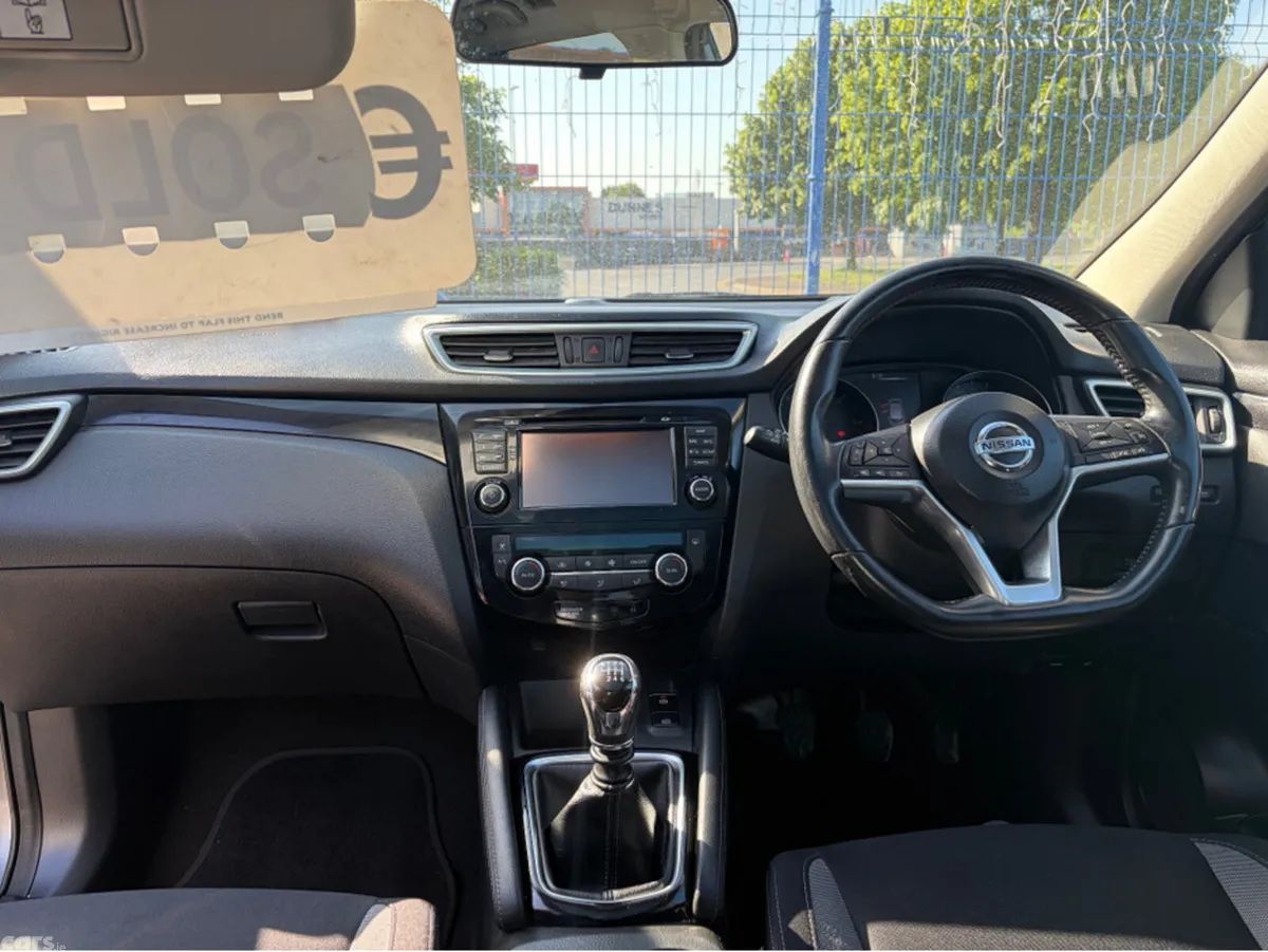 Nissan Qashqai MPV, Diesel, 2018, Grey