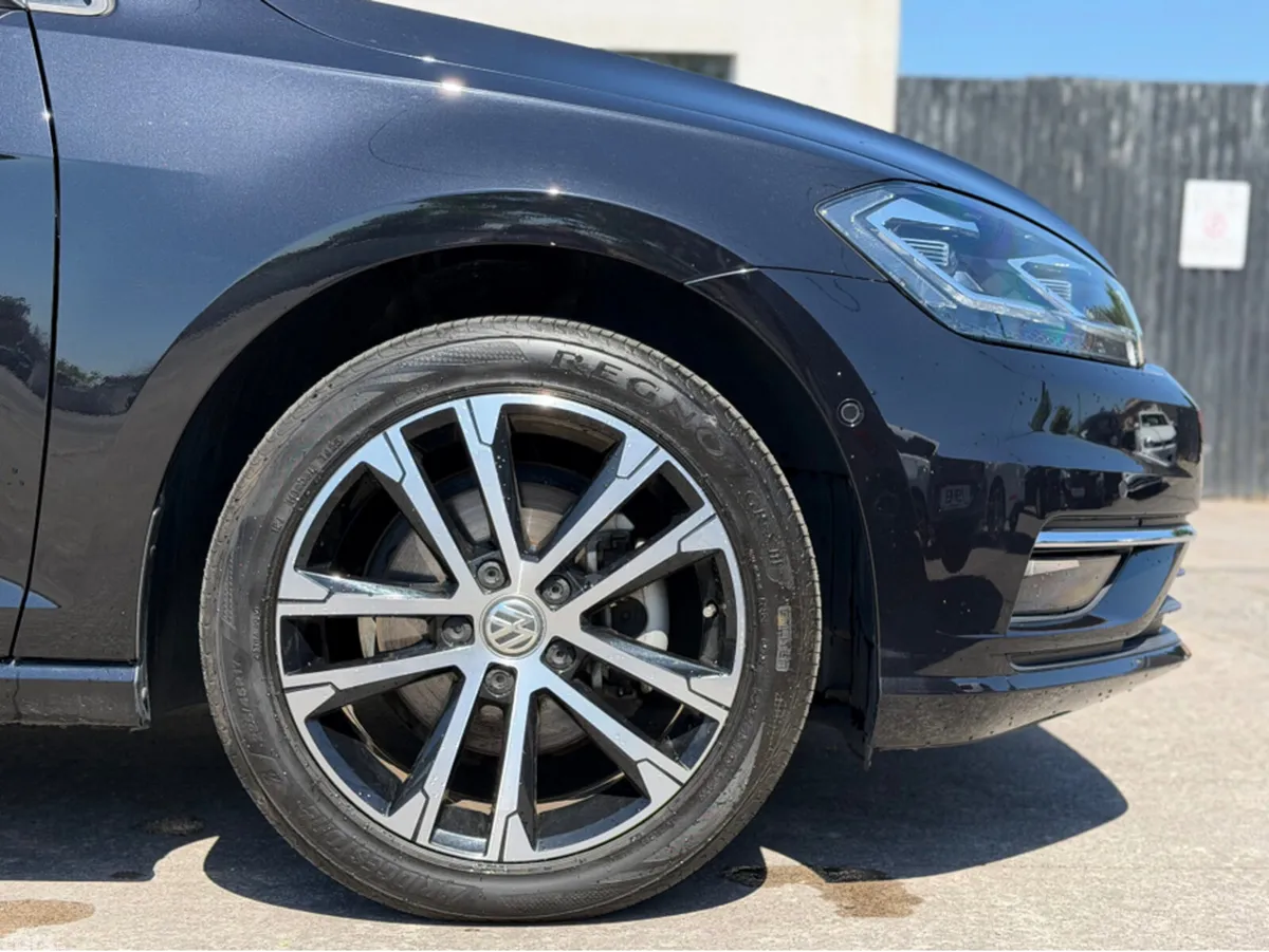 Volkswagen Golf Estate, Petrol, 2020, Black