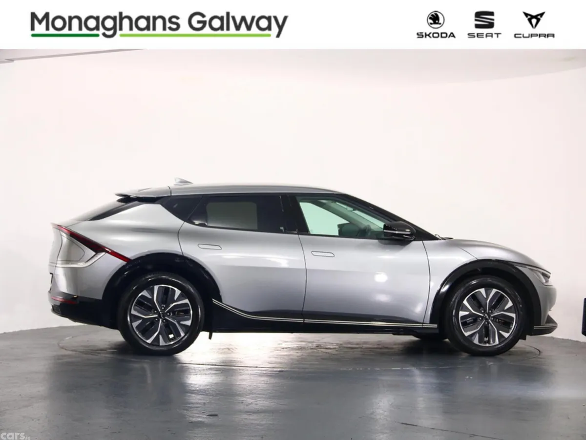Kia EV6 MPV, Electric, 2022, Grey