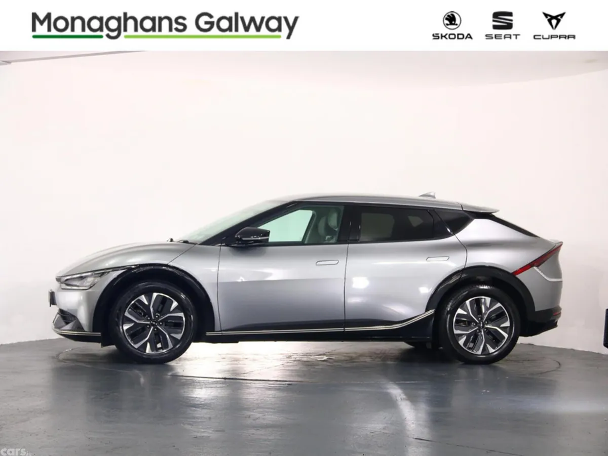 Kia EV6 MPV, Electric, 2022, Grey