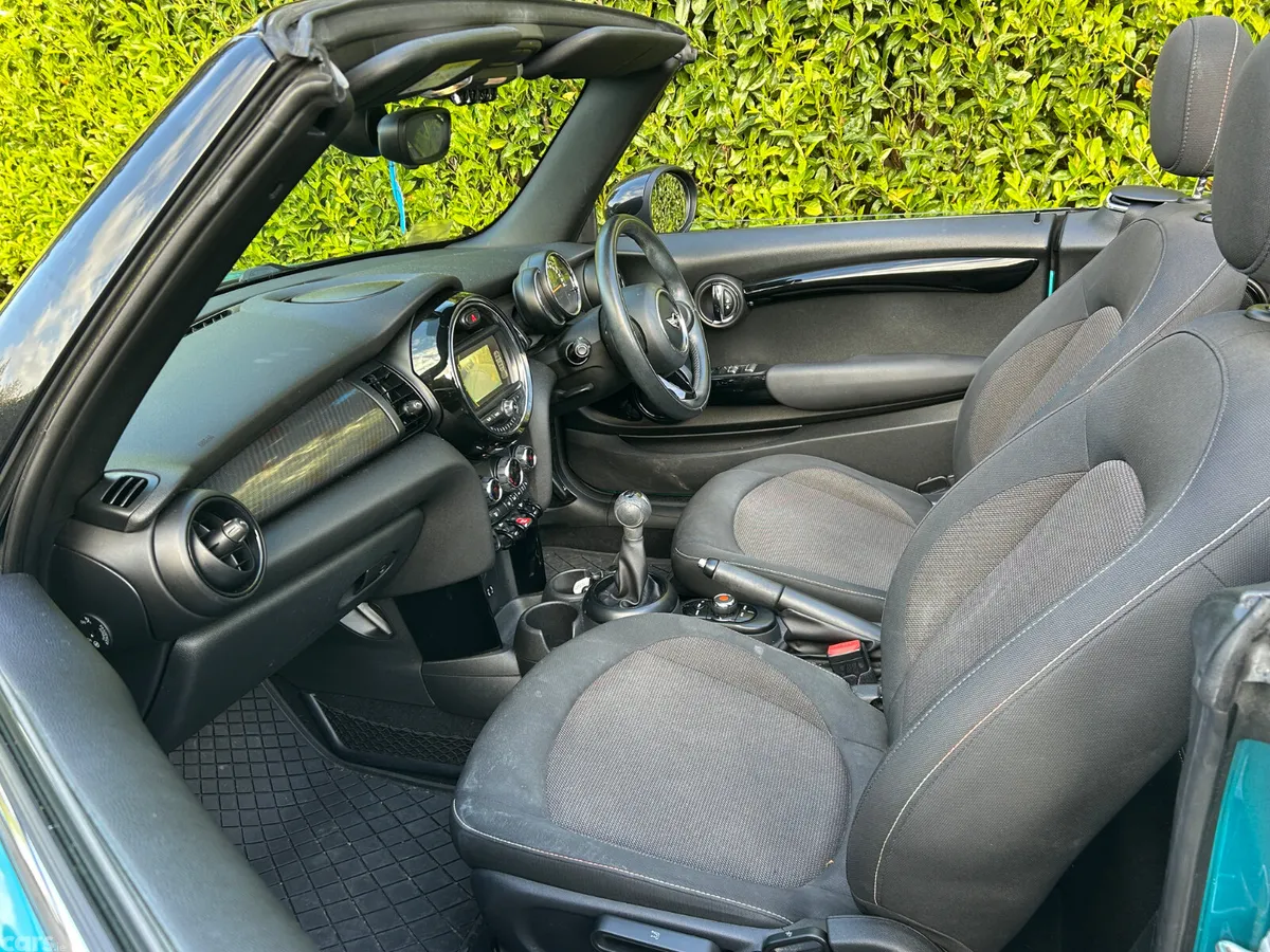 Mini Cooper Convertible, Diesel, 2016, Blue