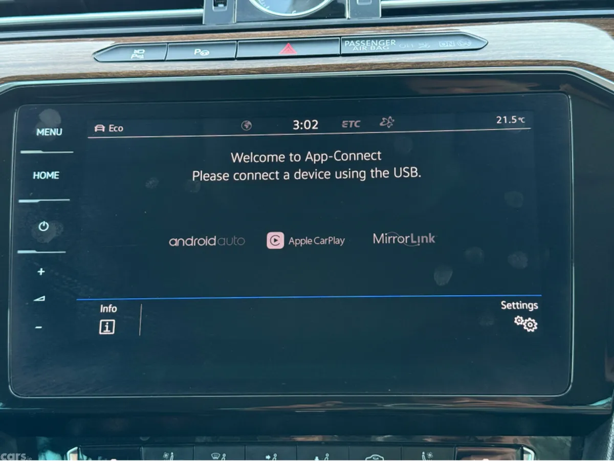 Volkswagen Passat Estate, Diesel, 2018, White
