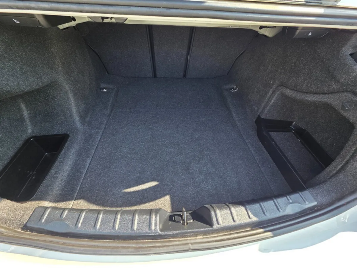 BMW 3-Series Saloon, Diesel, 2013, White