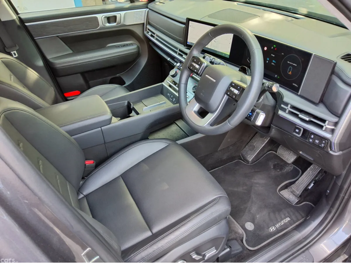Hyundai Santa Fe SUV, Petrol Plug-in Hybrid, 2025, Grey