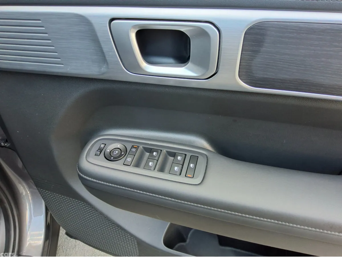 Hyundai Santa Fe SUV, Petrol Plug-in Hybrid, 2025, Grey