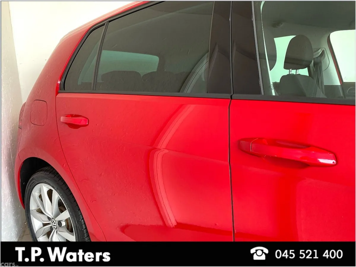 Volkswagen Golf Hatchback, Petrol, 2018, Red