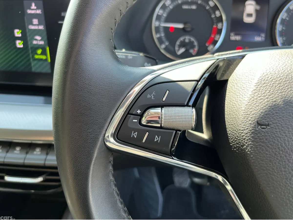 Skoda Octavia Saloon, Diesel, 2024, Black