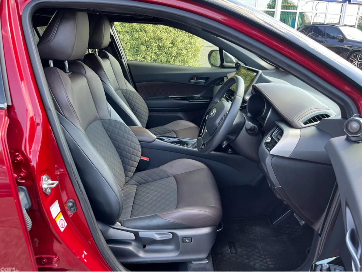 Toyota C-HR SUV, Petrol Hybrid, 2019, Red