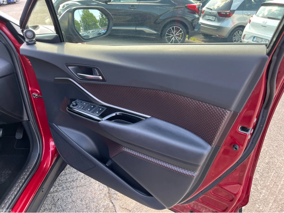 Toyota C-HR SUV, Petrol Hybrid, 2019, Red